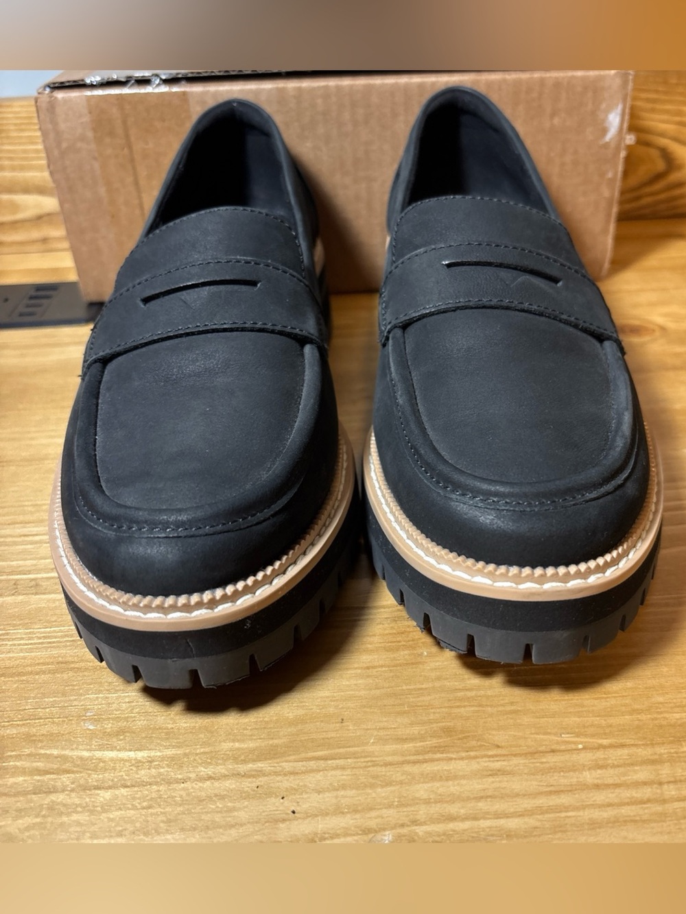 TOMS Women’s Cara Loafer, Black, Size (8.5); Excellent Condition EUC - Picture 4 of 8